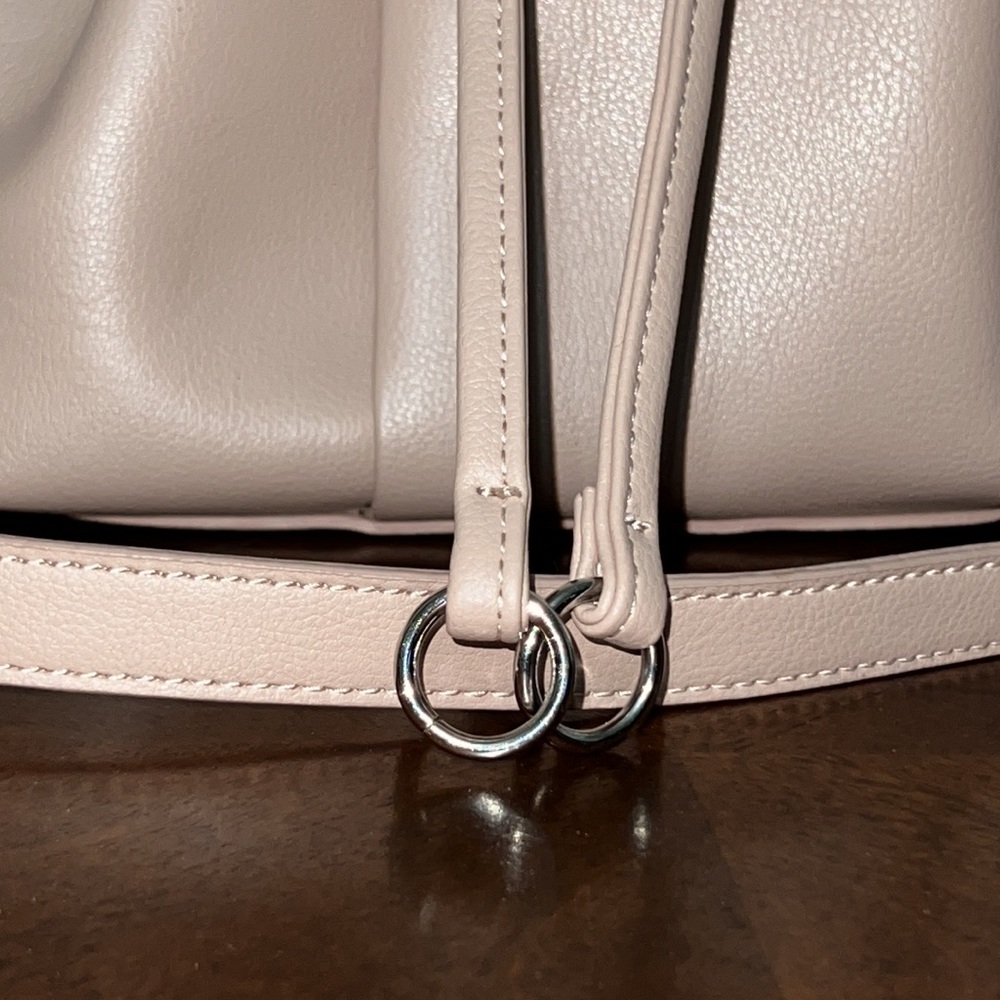 Zara Basic nude bucket bag - Picture 2 of 13